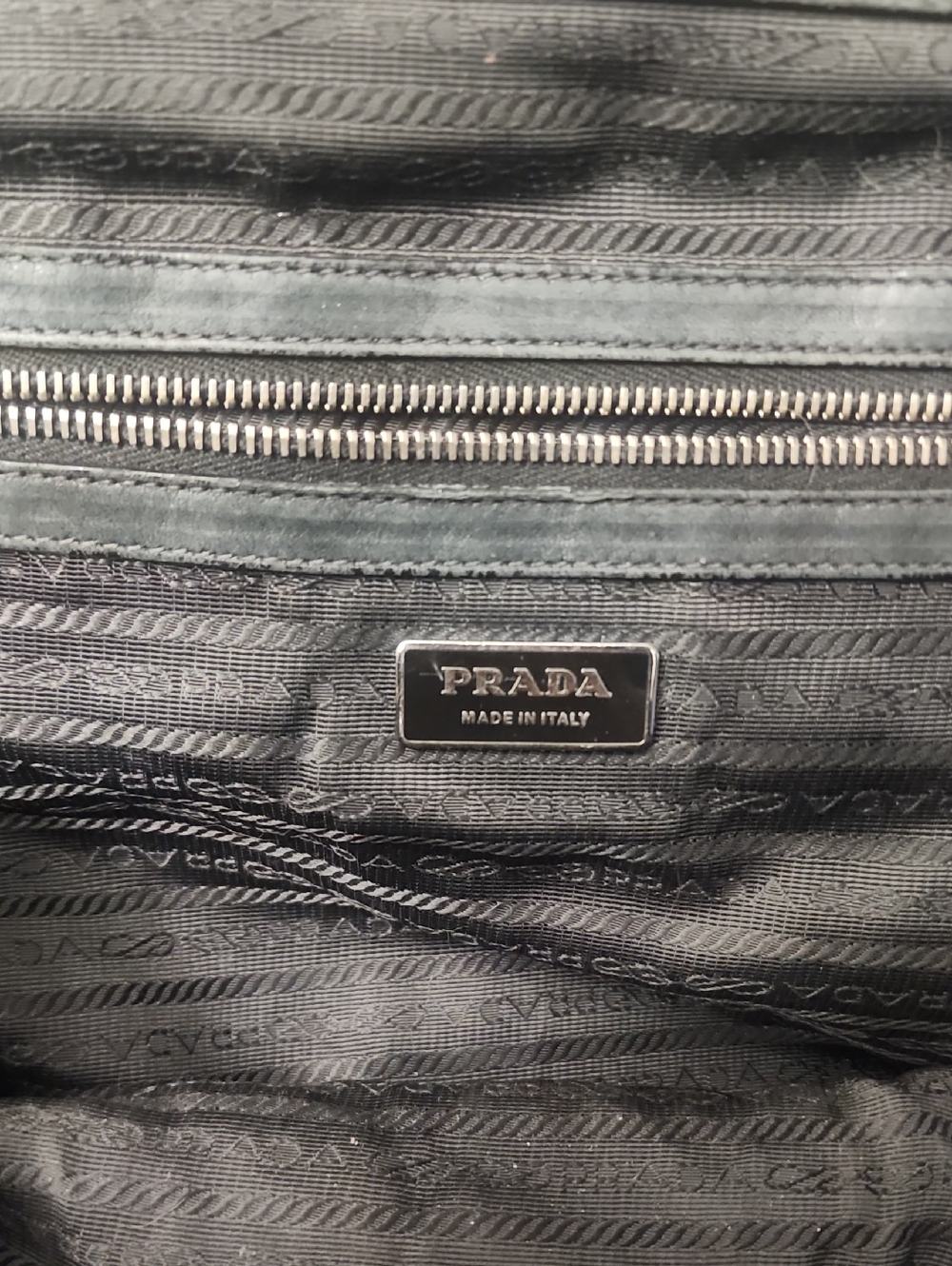 Prada Gathered Black Quilted Nylon and Leather Tote Bag MAKE AN OFFER!!! - Picture 4 of 4